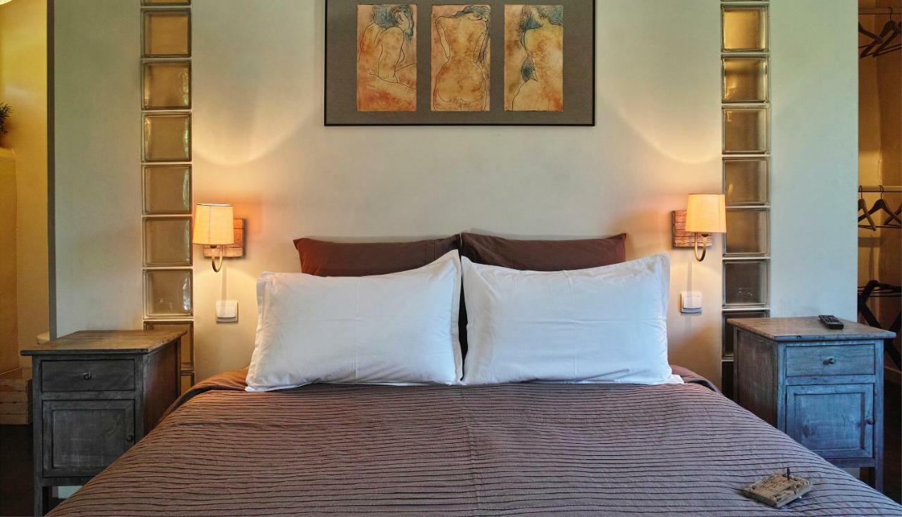 Le Moulin De Picaud Bed & Breakfast Grans Ngoại thất bức ảnh