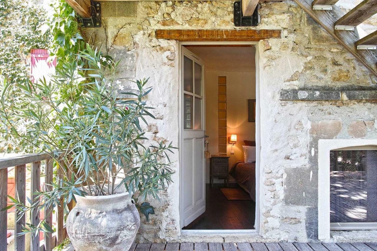 Le Moulin De Picaud Bed & Breakfast Grans Ngoại thất bức ảnh