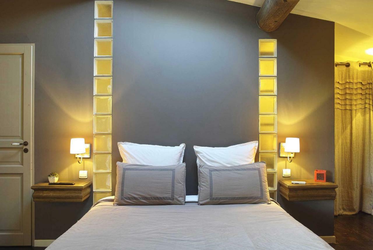 Le Moulin De Picaud Bed & Breakfast Grans Ngoại thất bức ảnh